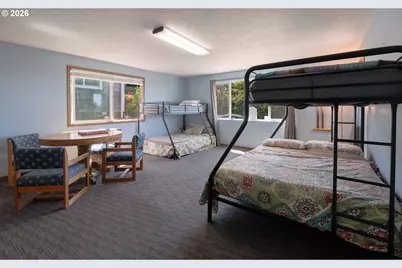 645 SE 4th St, Newport, OR 97365 - Photo 16