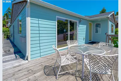 645 SE 4th St, Newport, OR 97365 - Photo 4