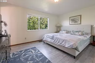645 SE 4th St, Newport, OR 97365 - Photo 10