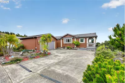 638 NE 55th St, Newport, OR 97365 - Photo 2