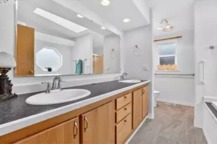 638 NE 55th St, Newport, OR 97365 - Photo 22