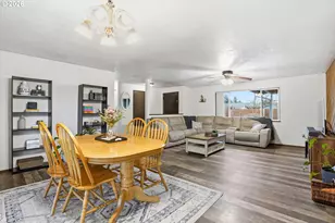 224 6th St, Dayton, OR 97114 - Photo 6