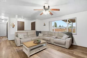 224 6th St, Dayton, OR 97114 - Photo 2