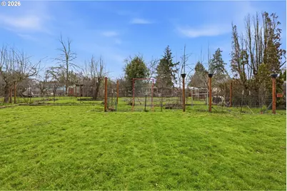 224 6th St, Dayton, OR 97114 - Photo 28