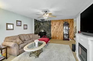 4615 SE Roethe Rd, Milwaukie, OR 97267 - Photo 4