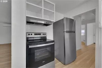 455 S 38th St, Springfield, OR 97478 - Photo 20