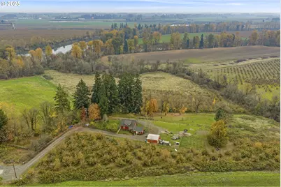 1824 NE Waterfront St, Newberg, OR 97132 - Photo 32