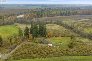 1824 NE Waterfront St, Newberg, OR 97132 - Photo 32