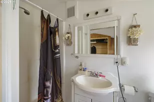 1824 NE Waterfront St, Newberg, OR 97132 - Photo 26