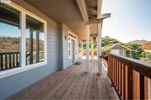 87142 Vesta Ln, Bandon, OR 97411 - Photo 6