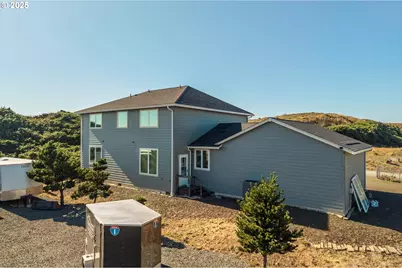87142 Vesta Ln, Bandon, OR 97411 - Photo 2