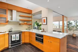 2323 SW Park Pl, Portland, OR 97205 - Photo 18