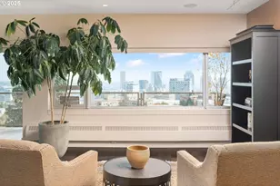 2323 SW Park Pl, Portland, OR 97205 - Photo 6