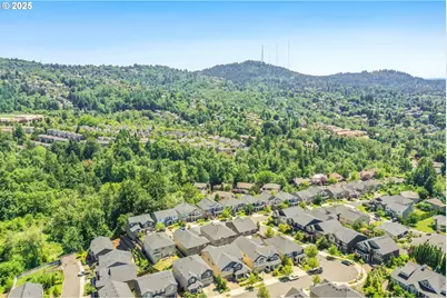 10703 NW Glenmore Way, Portland, OR 97229 - Photo 34