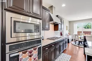 10703 NW Glenmore Way, Portland, OR 97229 - Photo 8