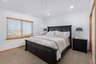 910 NW Oceania Dr, Waldport, OR 97394 - Photo 10