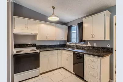 6402 SE 57th Ave, Portland, OR 97206 - Photo 14