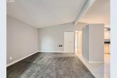 6402 SE 57th Ave, Portland, OR 97206 - Photo 10