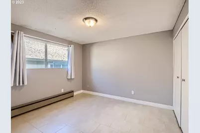 6402 SE 57th Ave, Portland, OR 97206 - Photo 18
