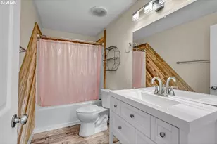 211 Fox St, Rainier, OR 97048 - Photo 26