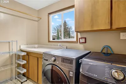 14530 NE Knott Ct, Portland, OR 97230 - Photo 30