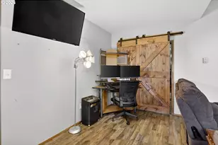 14530 NE Knott Ct, Portland, OR 97230 - Photo 26