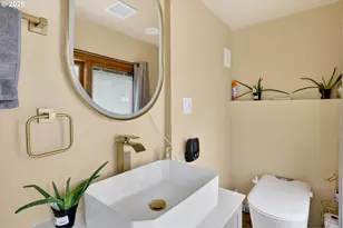 14530 NE Knott Ct, Portland, OR 97230 - Photo 28