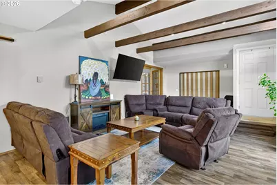 14530 NE Knott Ct, Portland, OR 97230 - Photo 4