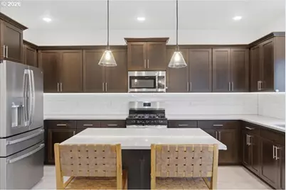 4465 NE Bounty Pl, Albany, OR 97322 - Photo 18