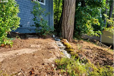 7025 Glacier Dr, Springfield, OR 97478 - Photo 30