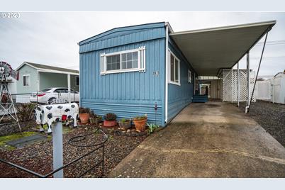 2835 Surf Ct, Salem, OR 97305 - Photo 1