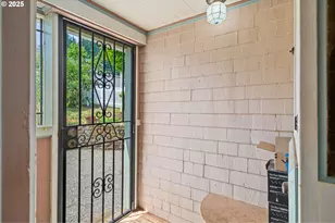 322 W C St, Rainier, OR 97048 - Photo 34