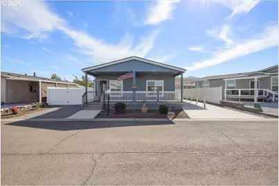 4601 S Pacific Hwy 56 #56, Phoenix, OR 97535 - Photo 2
