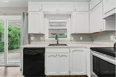 11580 SE Powell Blvd, Portland, OR 97266 - Photo 10