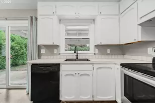 11580 SE Powell Blvd, Portland, OR 97266 - Photo 10