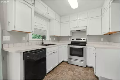 11580 SE Powell Blvd, Portland, OR 97266 - Photo 8