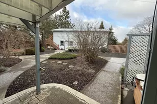 110 S Mike Rd, Tygh Valley, OR 97063 - Photo 6