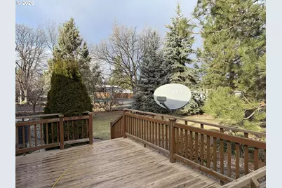 110 S Mike Rd, Tygh Valley, OR 97063 - Photo 4