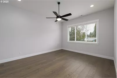 15205 SE Towers Ter, Milwaukie, OR 97267 - Photo 14