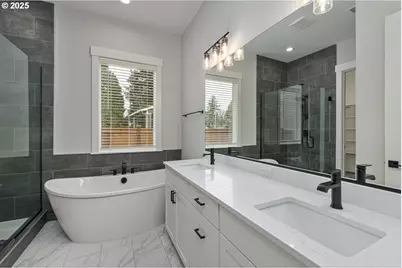 15205 SE Towers Ter, Milwaukie, OR 97267 - Photo 16