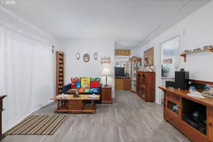 185 N 6th St, Lakeside, OR 97449 - Photo 14