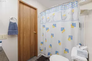 185 N 6th St, Lakeside, OR 97449 - Photo 26