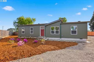 1551 A St, Springfield, OR 97477 - Photo 2