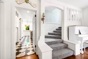 2547 SW Hillcrest Dr, Portland, OR 97201 - Photo 16