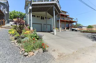 405 Elrod Ave, Maupin, OR 97037 - Photo 22