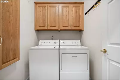 805 Impala Ave, Eugene, OR 97404 - Photo 36