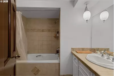 5665 Silverton Rd, Salem, OR 97305 - Photo 20