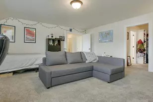 1647 NE Market Dr, Fairview, OR 97024 - Photo 36