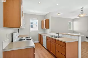 1647 NE Market Dr, Fairview, OR 97024 - Photo 16