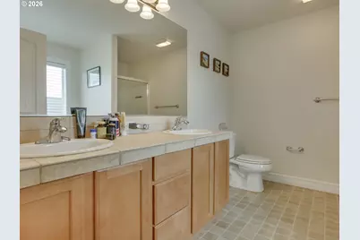 1647 NE Market Dr, Fairview, OR 97024 - Photo 38